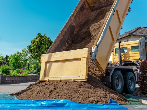 Landscaping Soil Delivery in Cheyenne